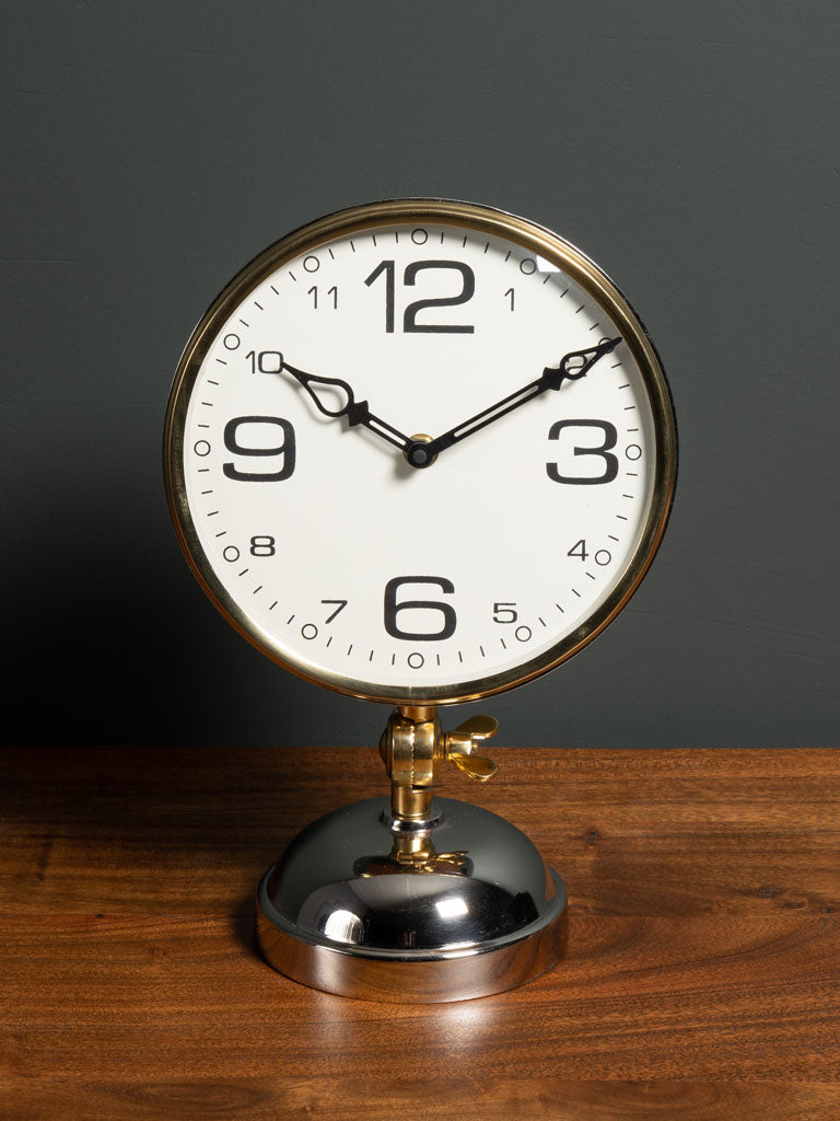 Clock Head Light Style Medium